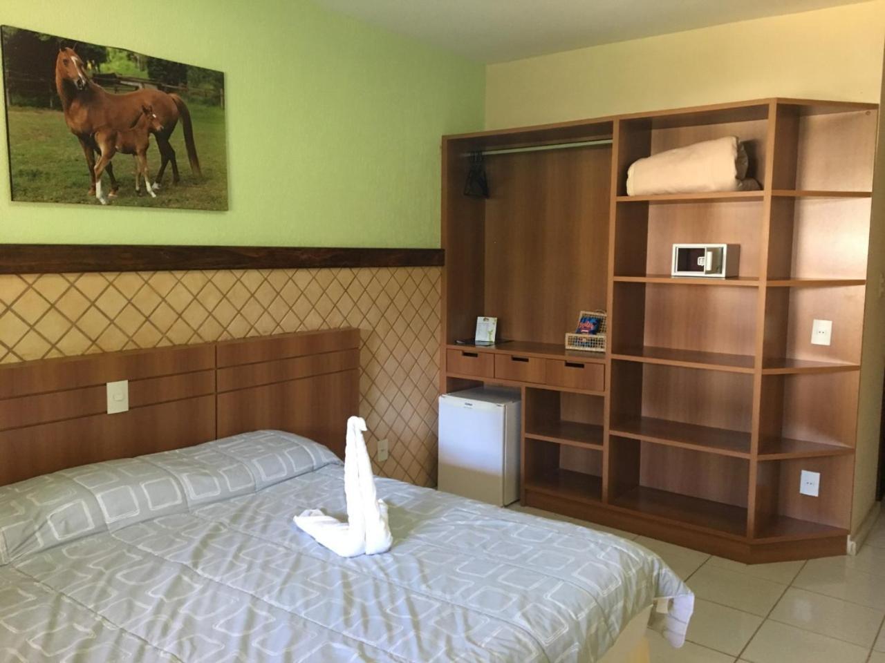 Hotel Fazenda Tucano Capim Branco Bagian luar foto