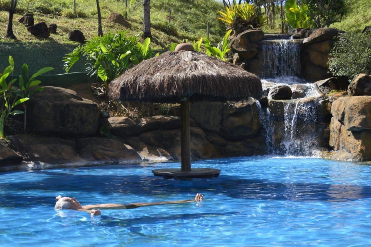 Hotel Fazenda Tucano Capim Branco Bagian luar foto